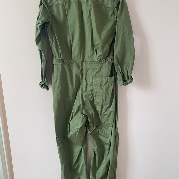 Alex Mill Standard Jumpsuit in Cotton Twill. Army Green. S - Picture 3 of 5